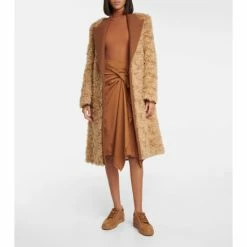 Christian Louboutin Fun Vieira Leather Sneakers