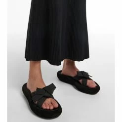 Christian Louboutin Matriciasummer Slides -Christian Louboutin Sales unnamed file 2078