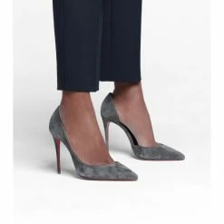 Christian Louboutin Iriza 100 Suede Pumps -Christian Louboutin Sales unnamed file 2616