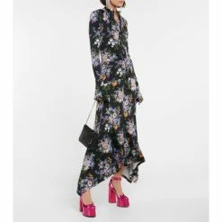 Christian Louboutin Loubila Clutch 7 Christian Louboutin Loubila Clutch -Christian Louboutin Sales unnamed file 957