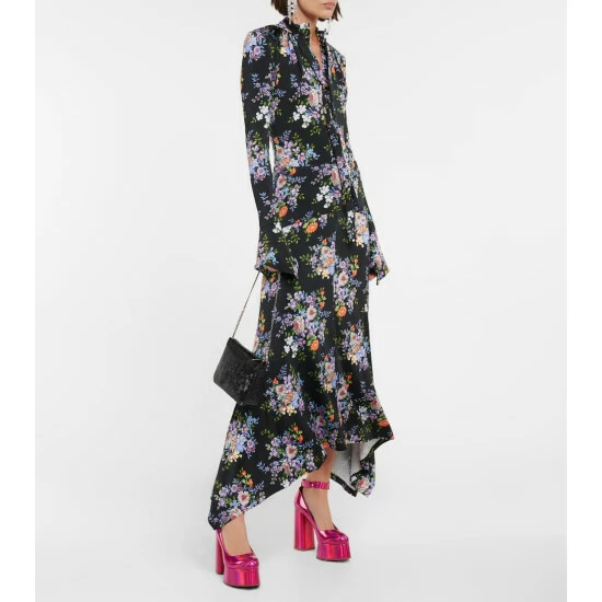 Christian Louboutin Loubila Clutch 4 Christian Louboutin Loubila Clutch - Image 4